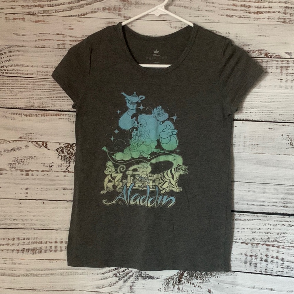 Women Aladdin shirt size XS